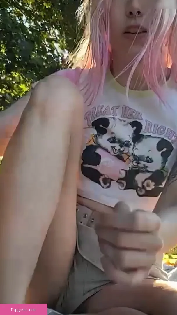 Sarahtoninx9_