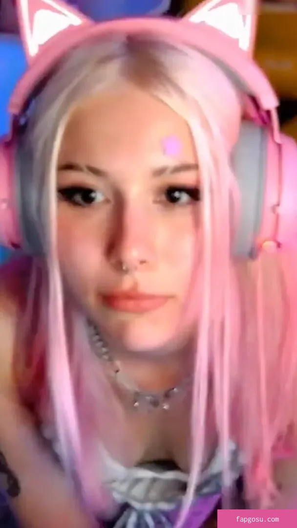 Sarahtoninx9_