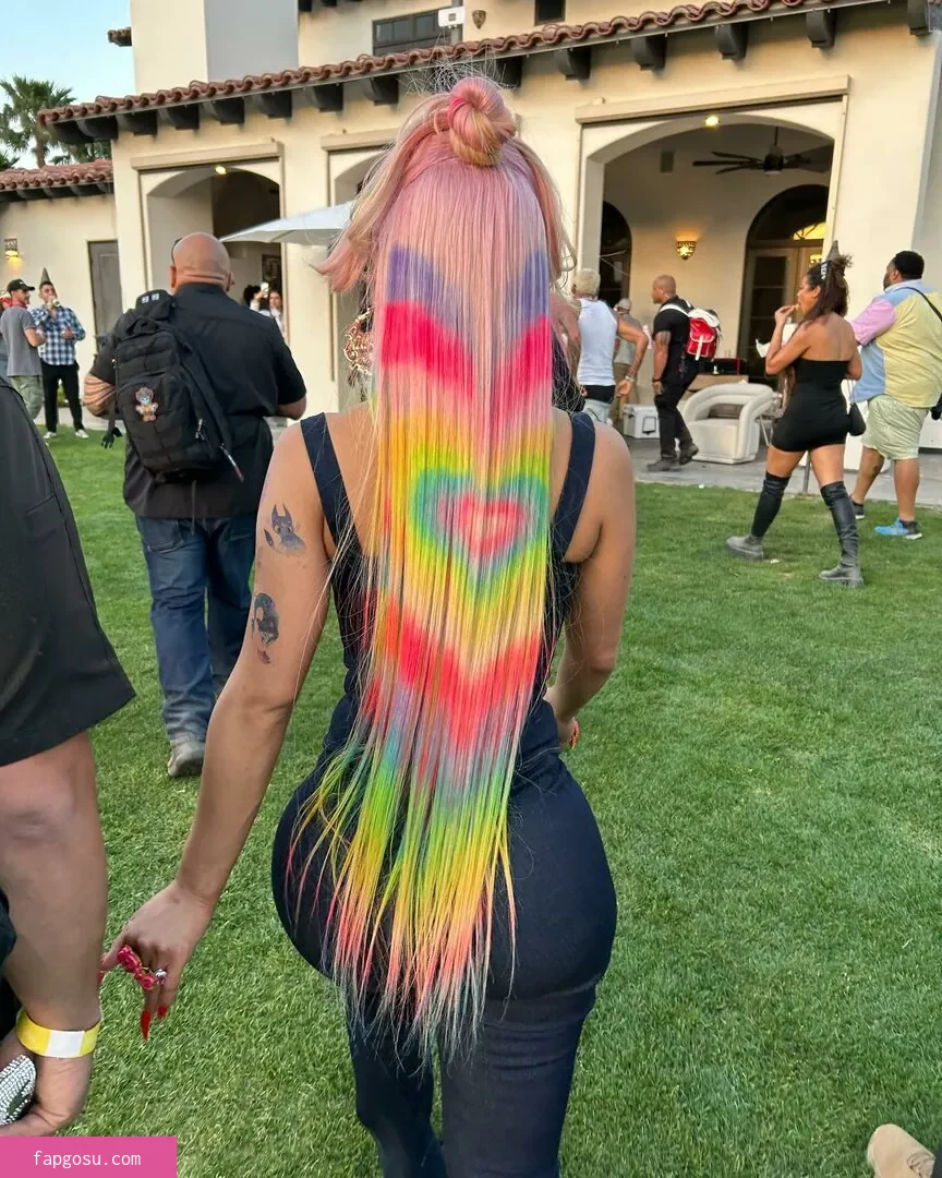 Saweetie