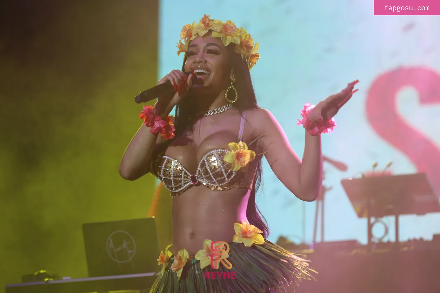 Saweetie