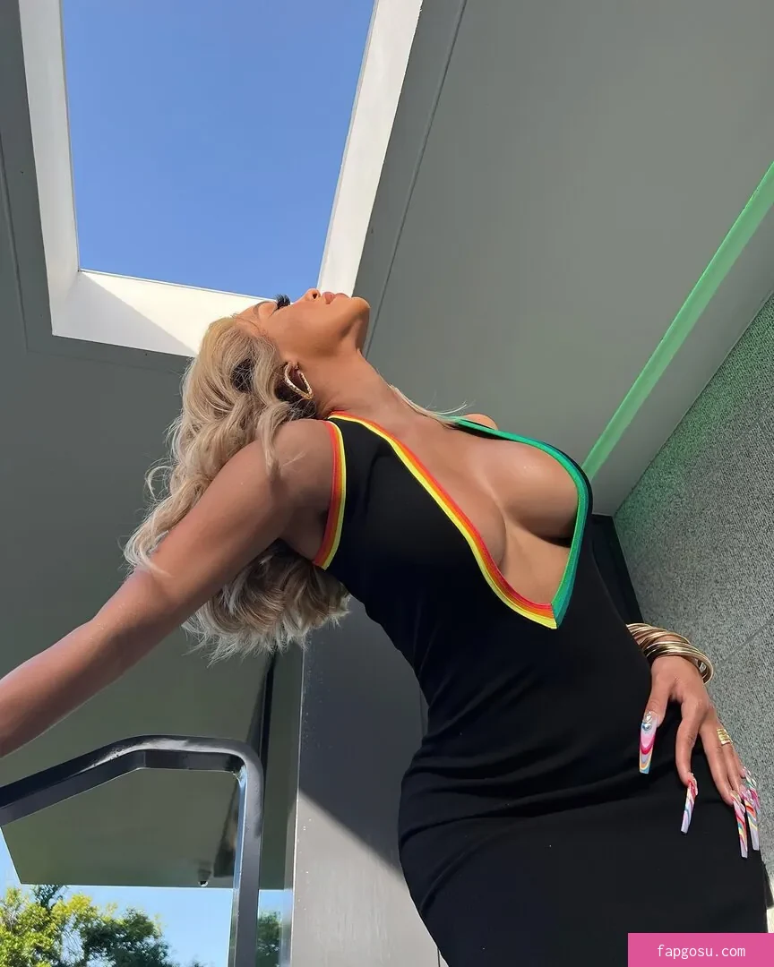 Saweetie