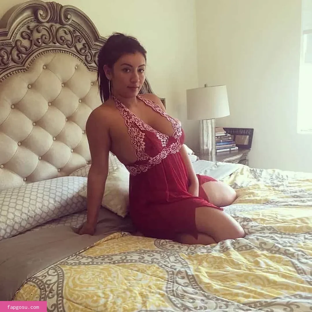 Selena Adams