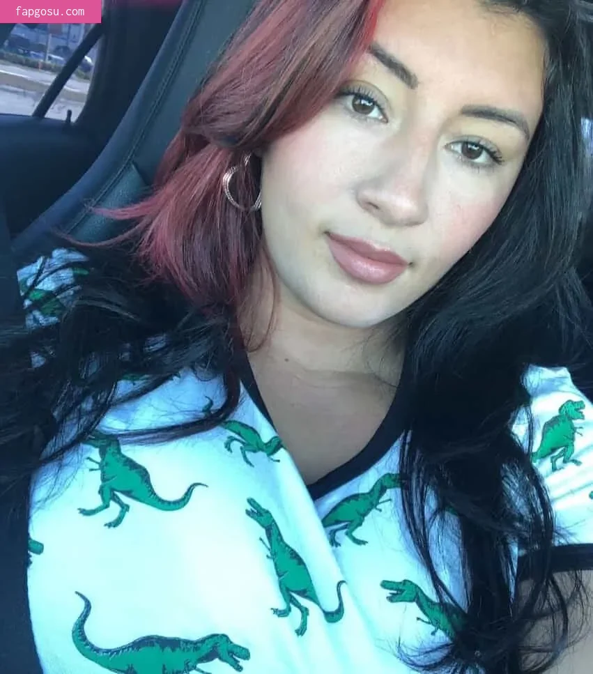 Selena Adams