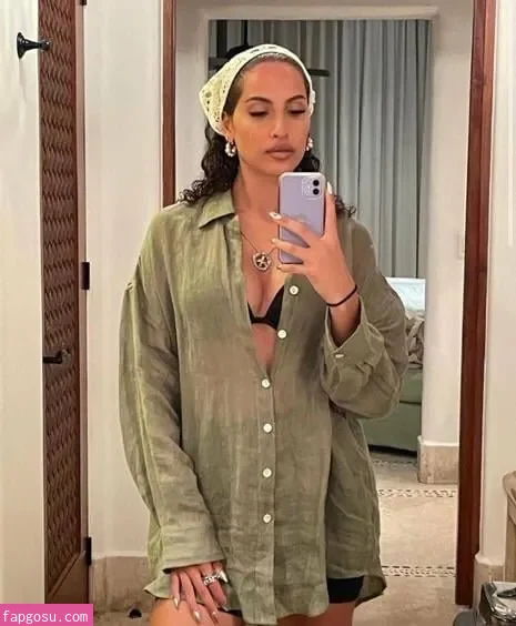 Snoh Aalegra