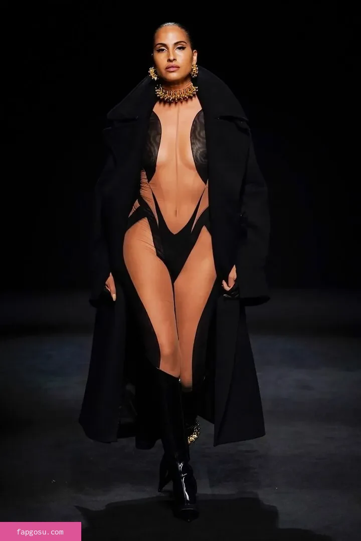 Snoh Aalegra