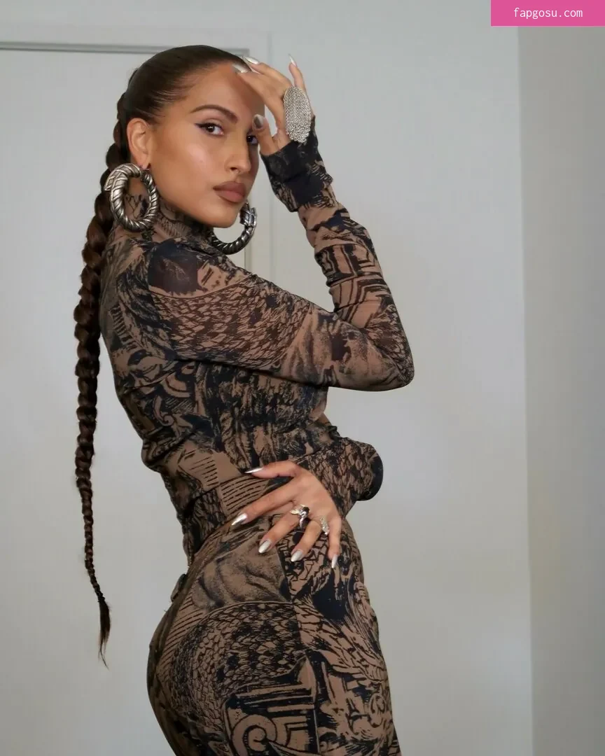 Snoh Aalegra