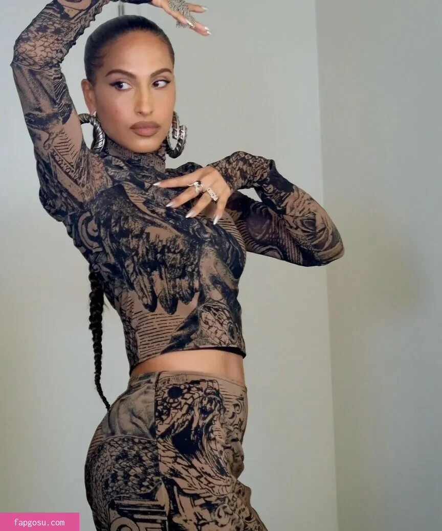 Snoh Aalegra