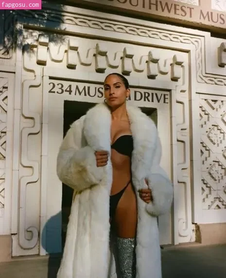 Snoh Aalegra