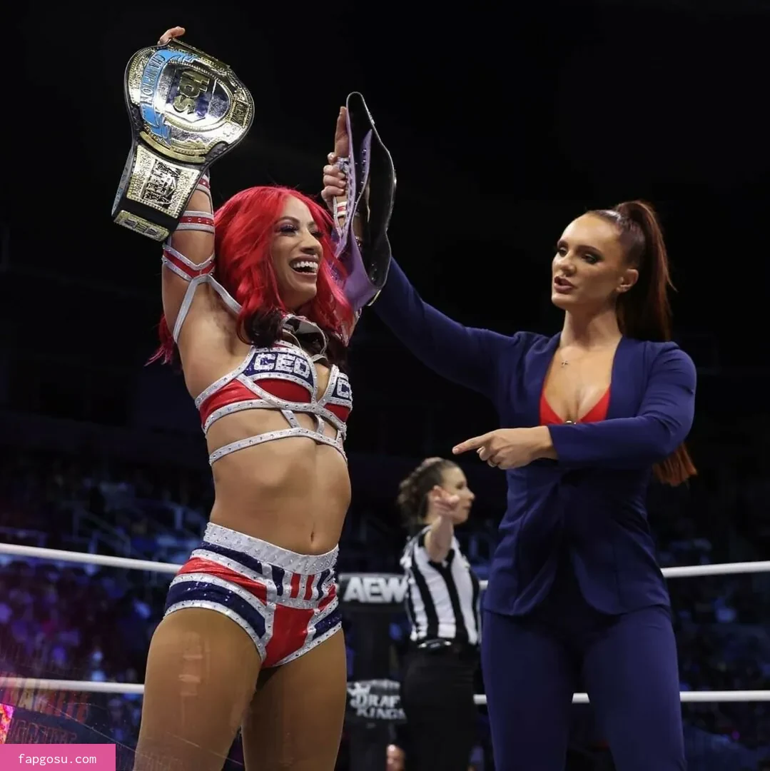 Sasha Banks