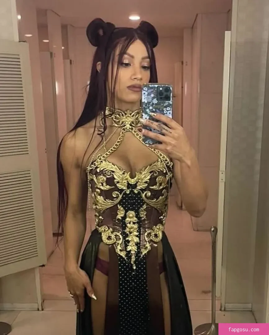 Sasha Banks