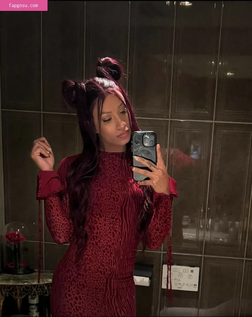 Sasha Banks