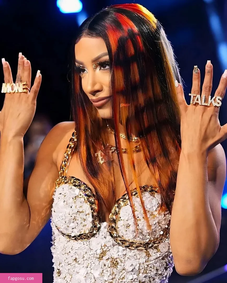 Sasha Banks