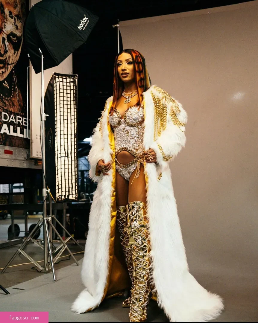 Sasha Banks