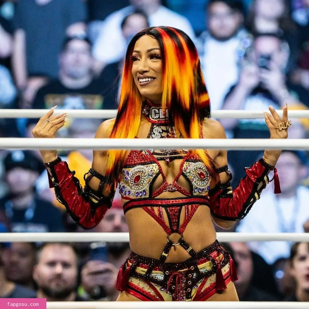 Sasha Banks