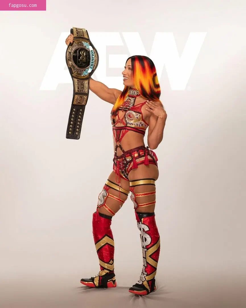Sasha Banks