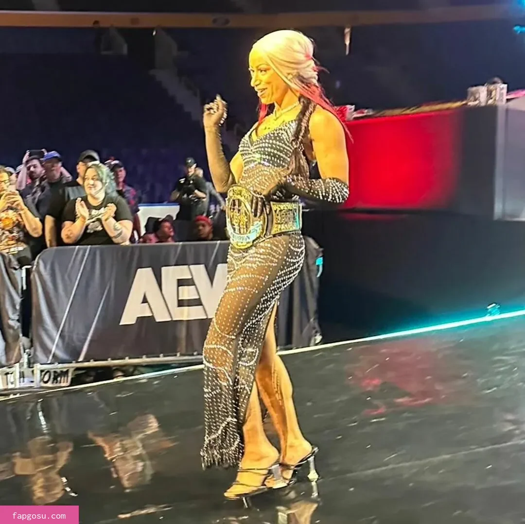 Sasha Banks