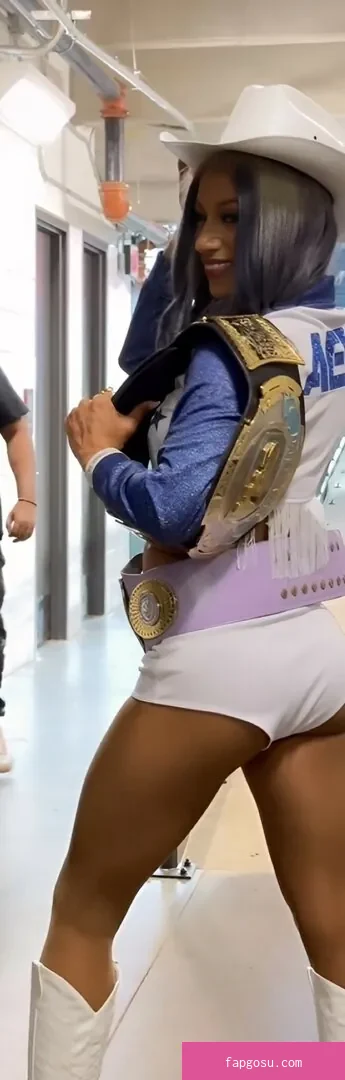 Sasha Banks