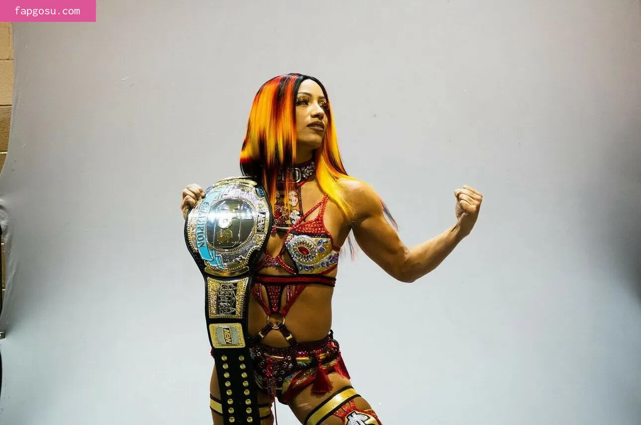 Sasha Banks