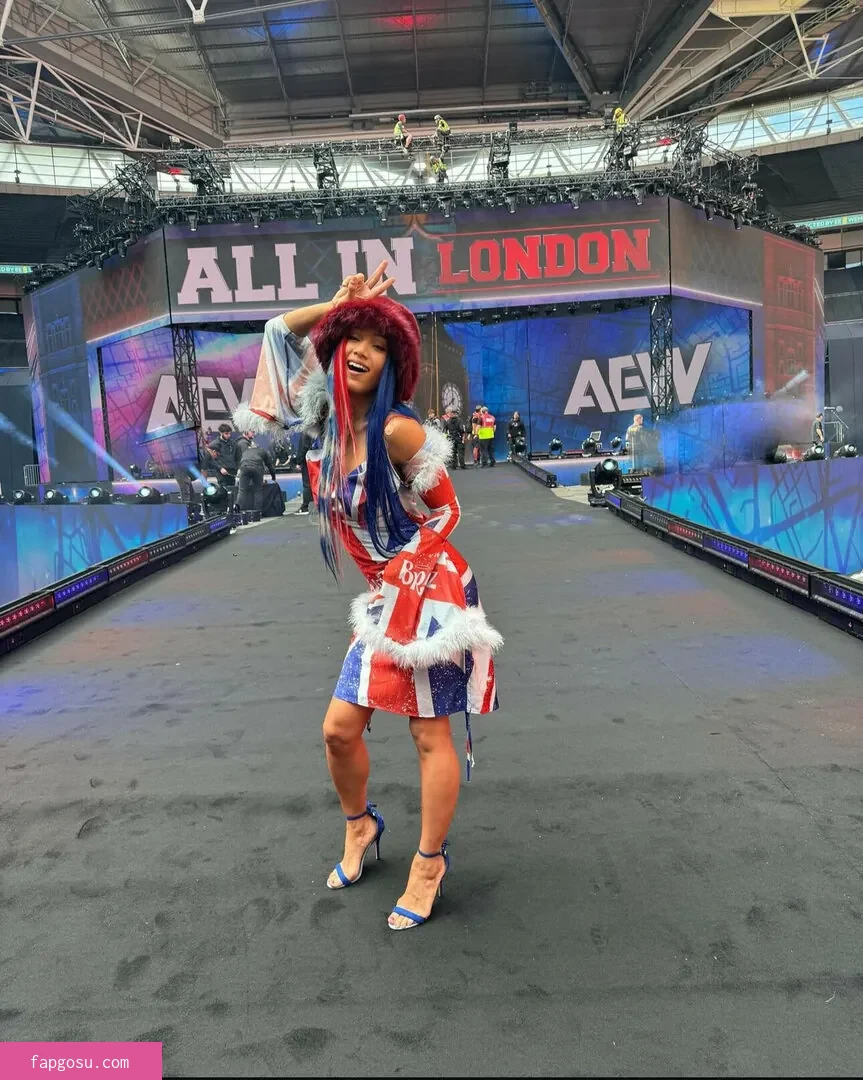 Sasha Banks