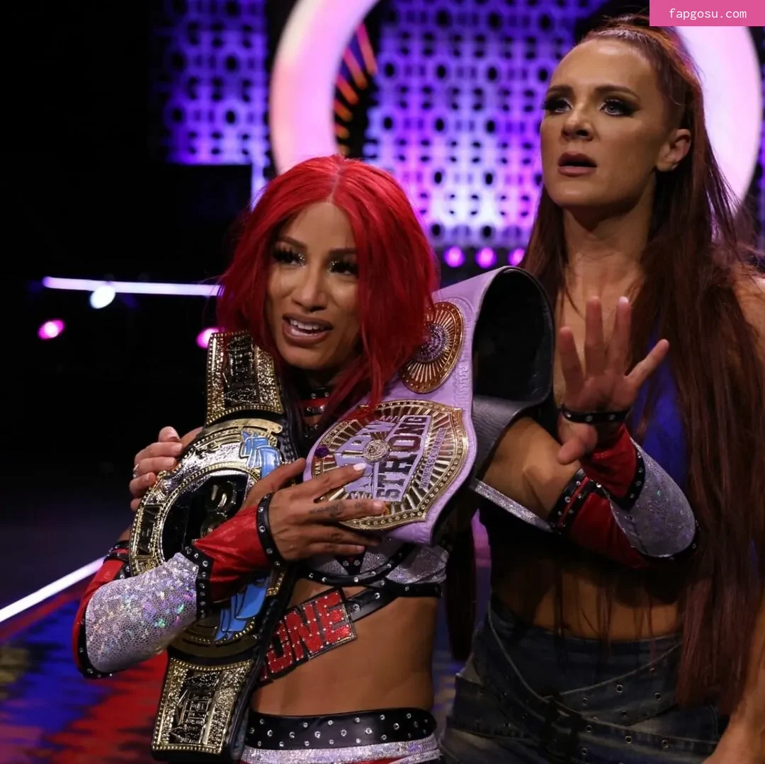 Sasha Banks