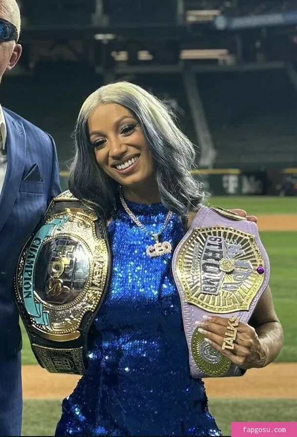 Sasha Banks