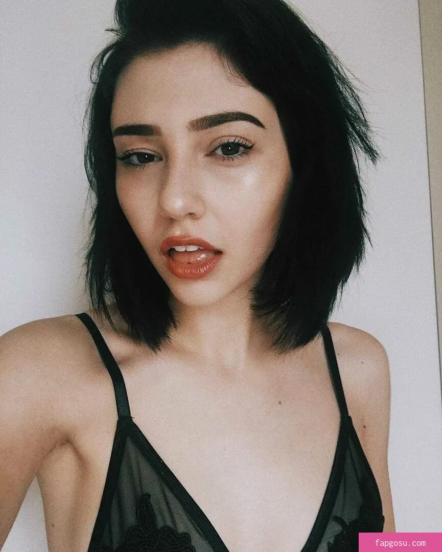 Savannah Brown
