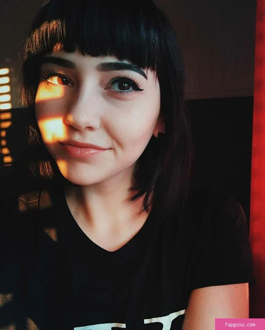 Savannah Brown
