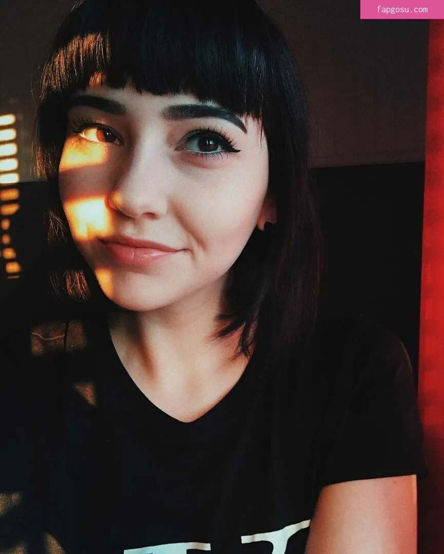 Savannah Brown