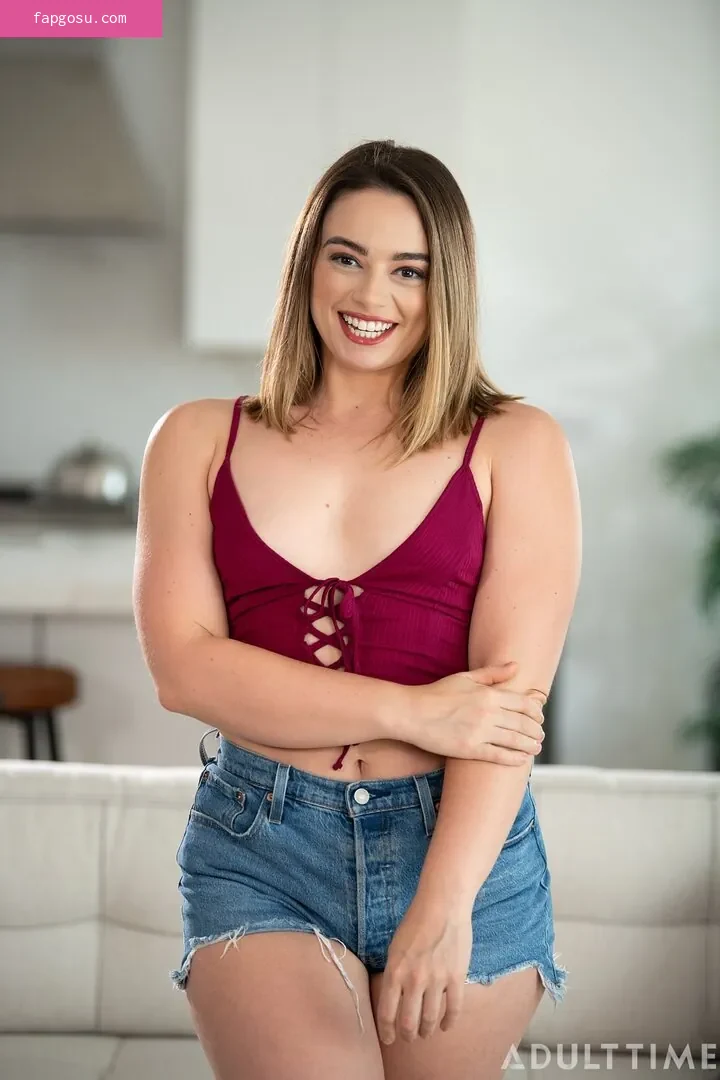 Sophia Burns - Photo #251