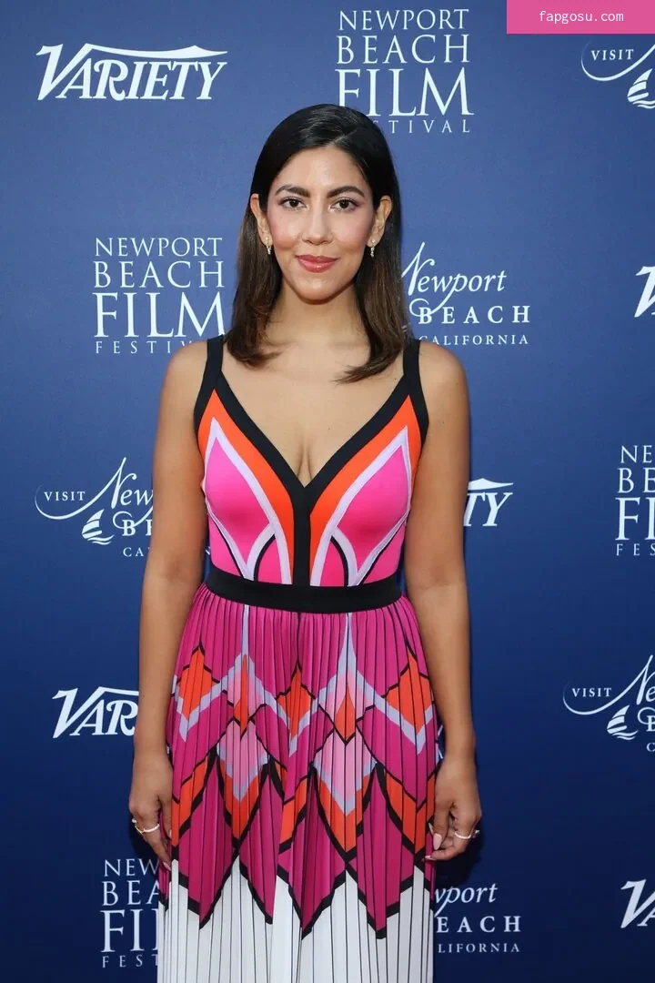 Stephanie Beatriz
