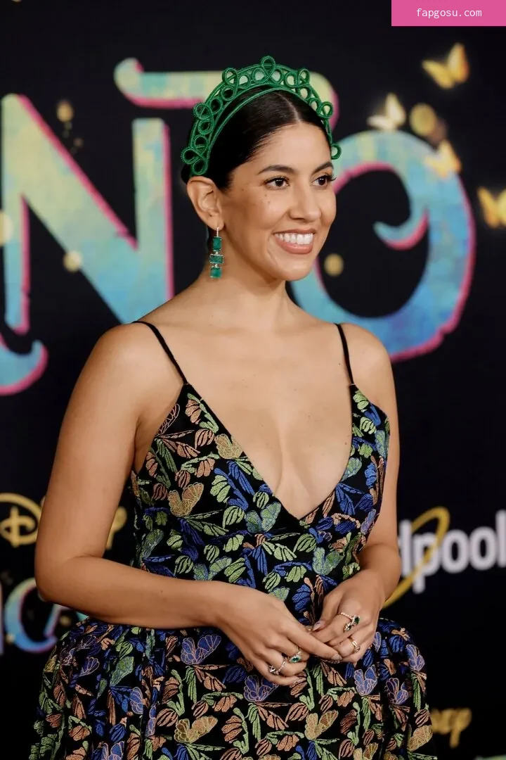 Stephanie Beatriz