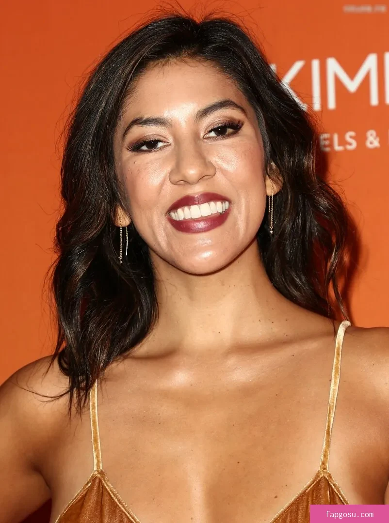 Stephanie Beatriz