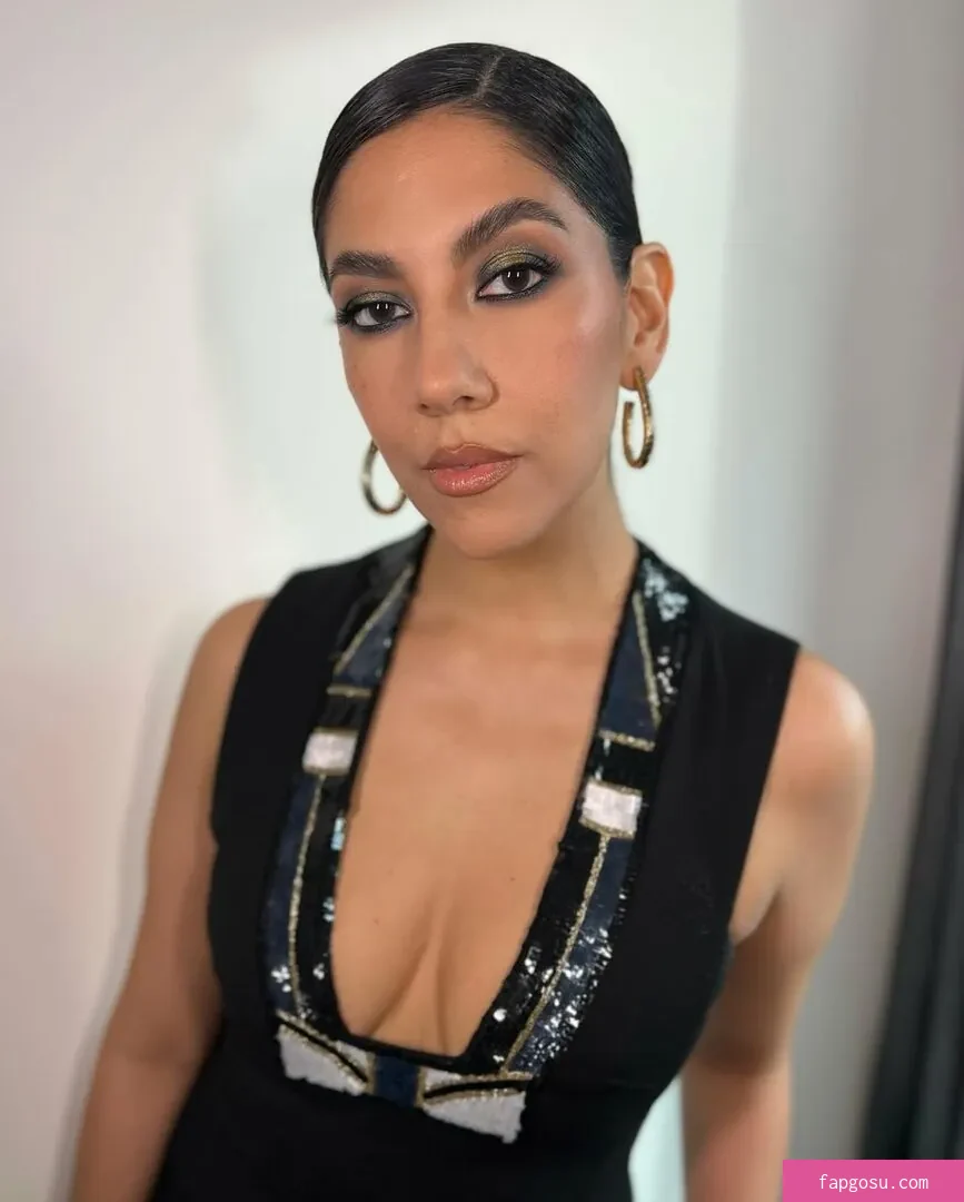 Stephanie Beatriz