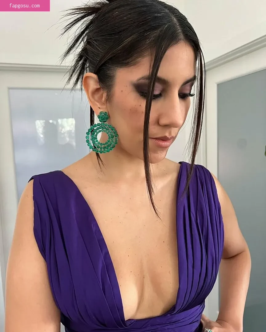 Stephanie Beatriz