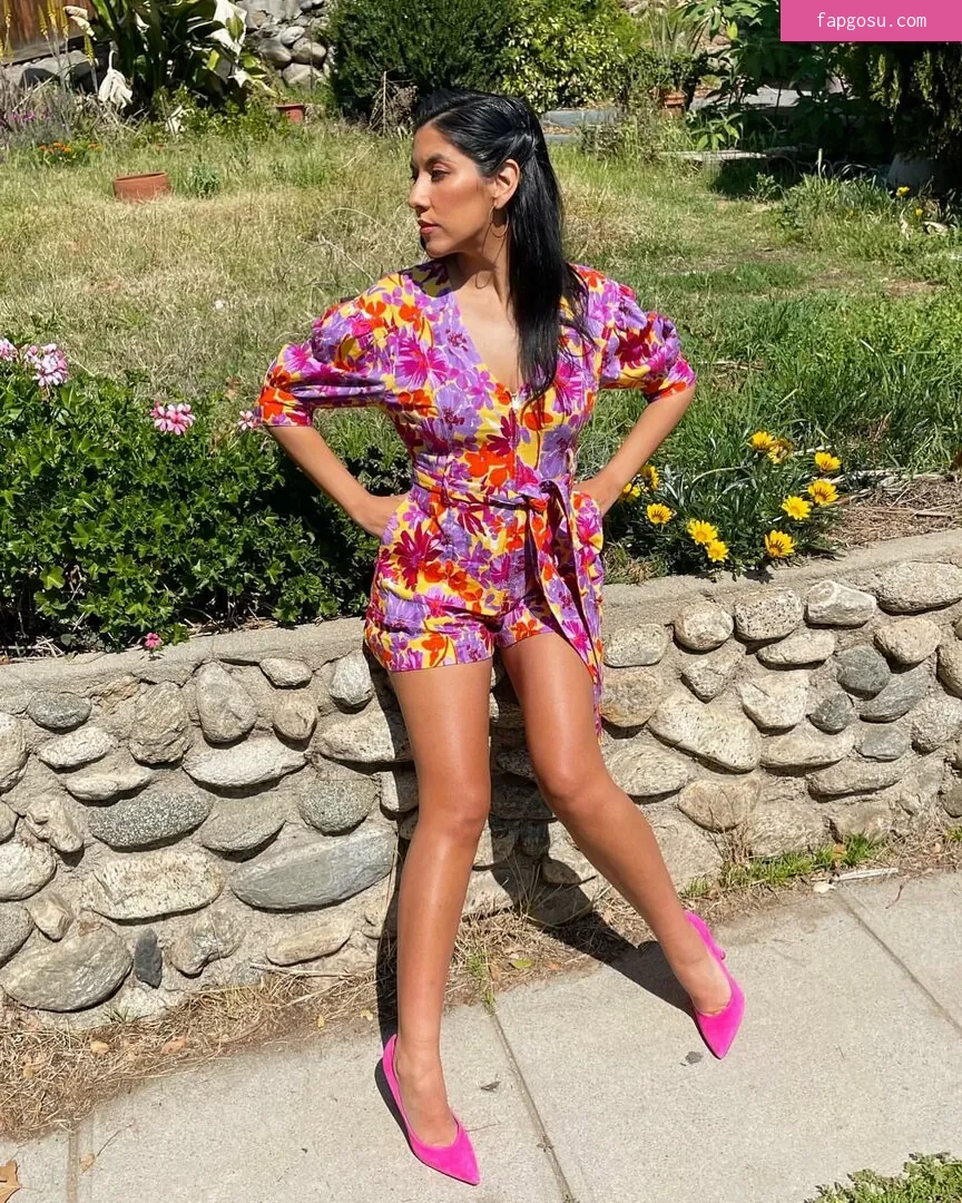 Stephanie Beatriz