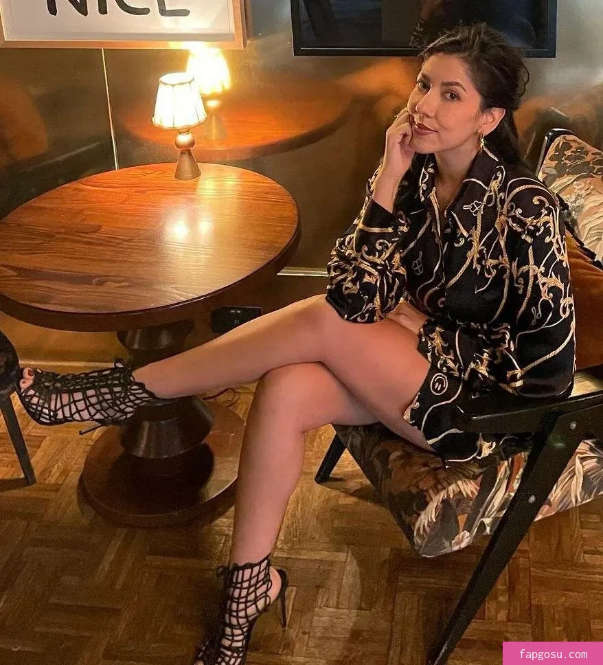 Stephanie Beatriz