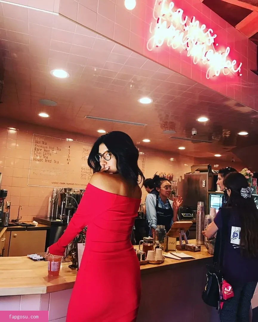 Stephanie Beatriz