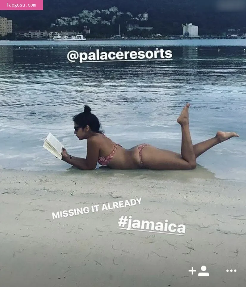 Stephanie Beatriz