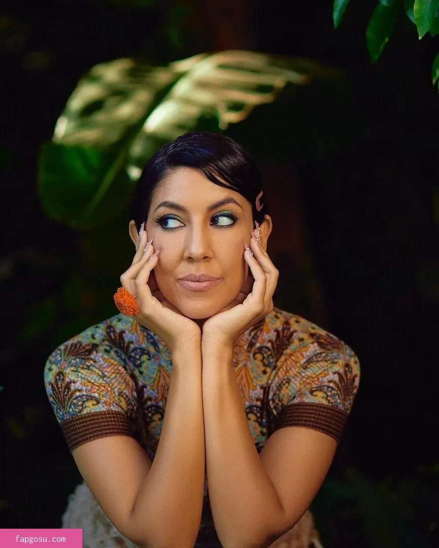 Stephanie Beatriz