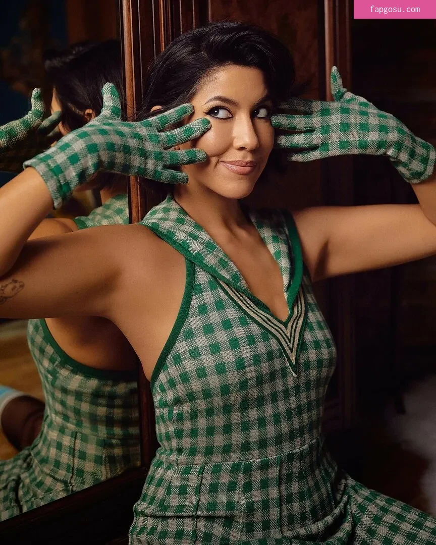 Stephanie Beatriz