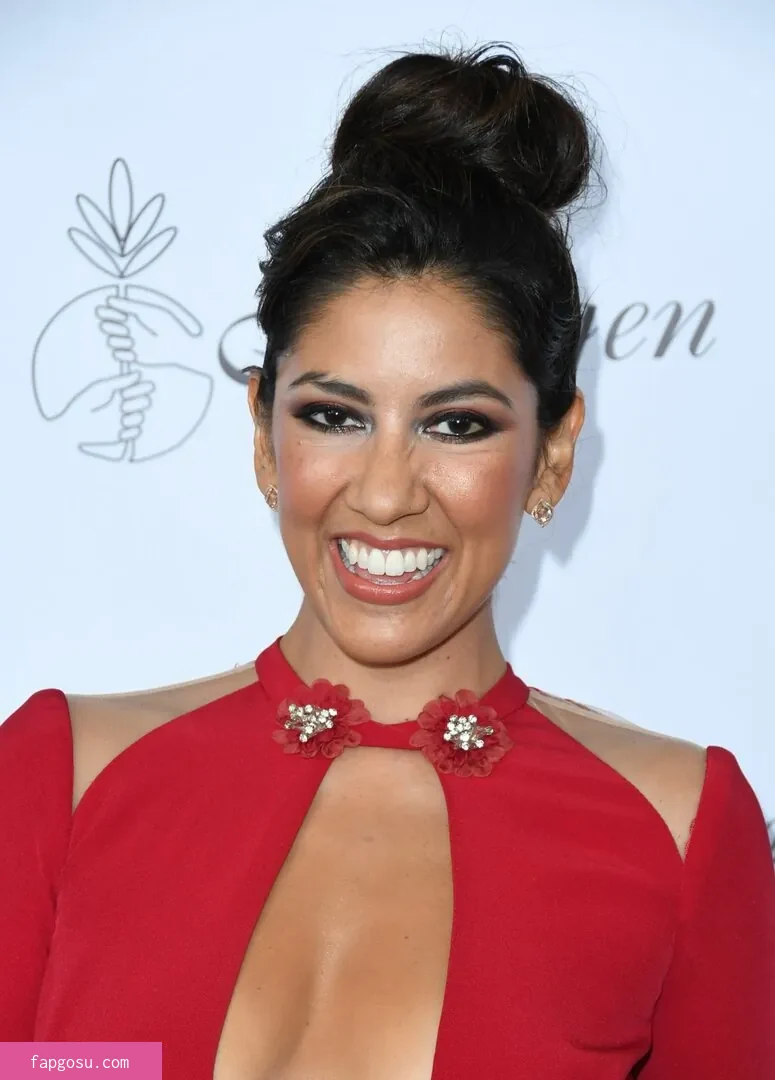 Stephanie Beatriz