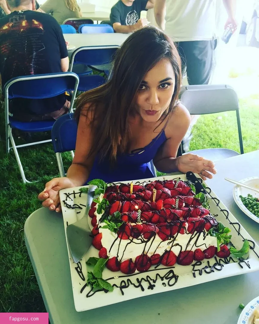 Summer Bishil