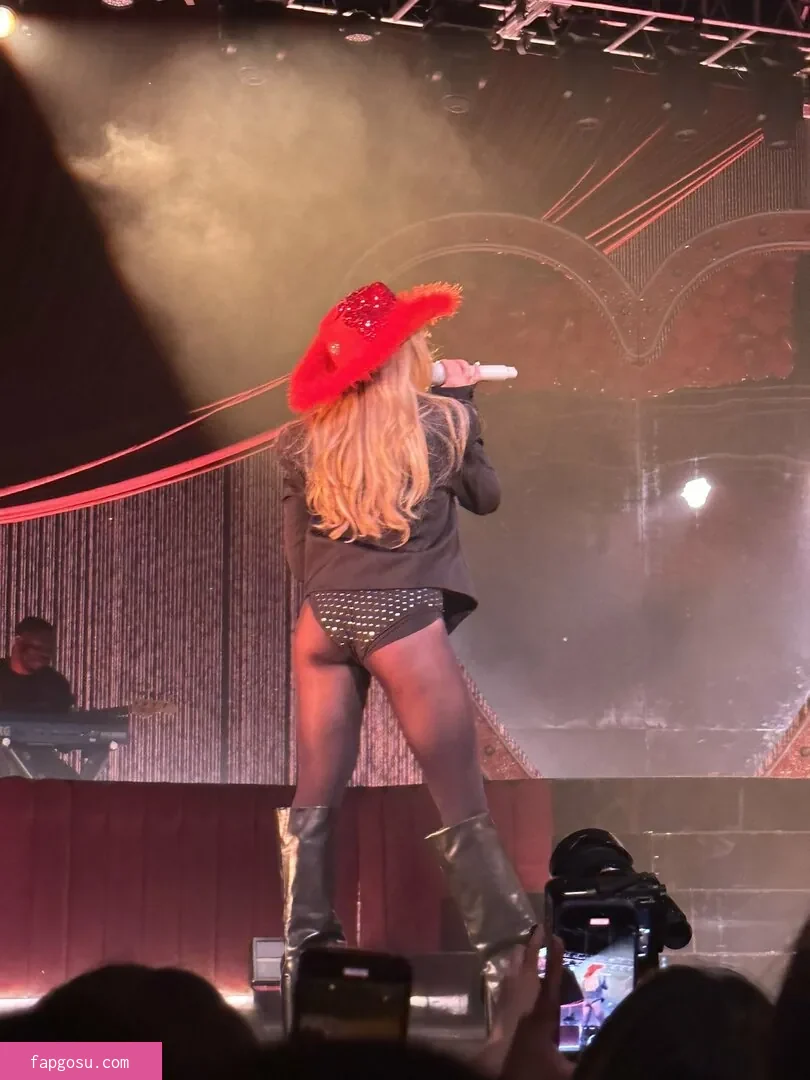 Sabrina Carpenter
