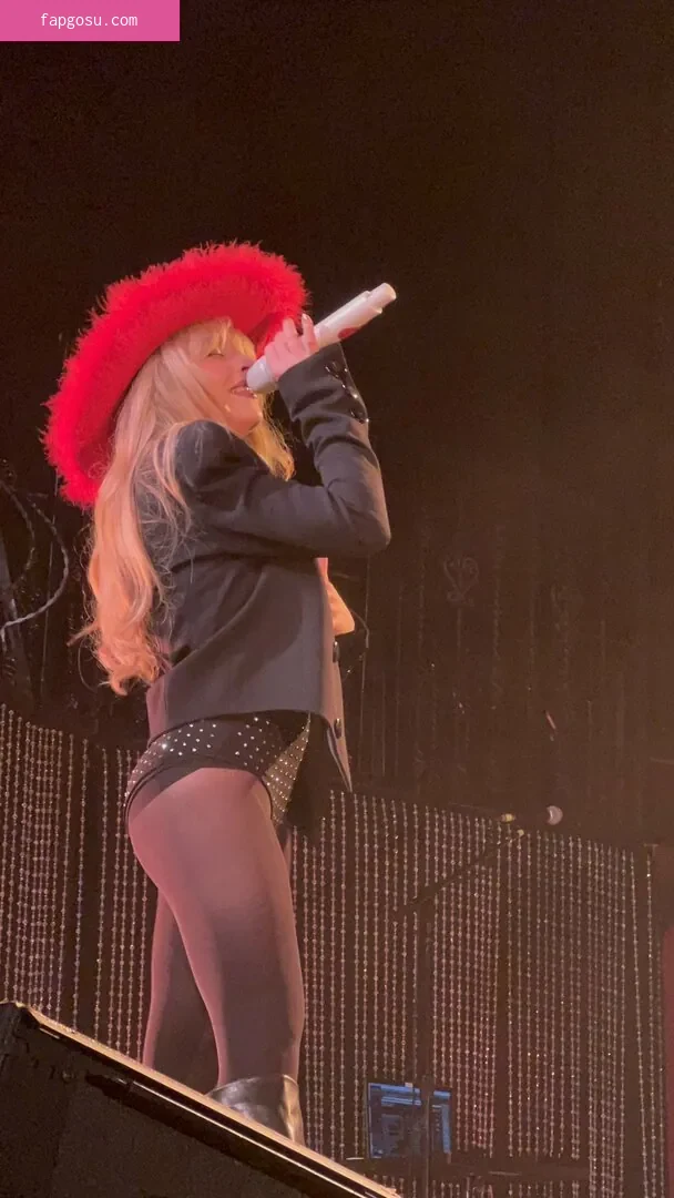 Sabrina Carpenter