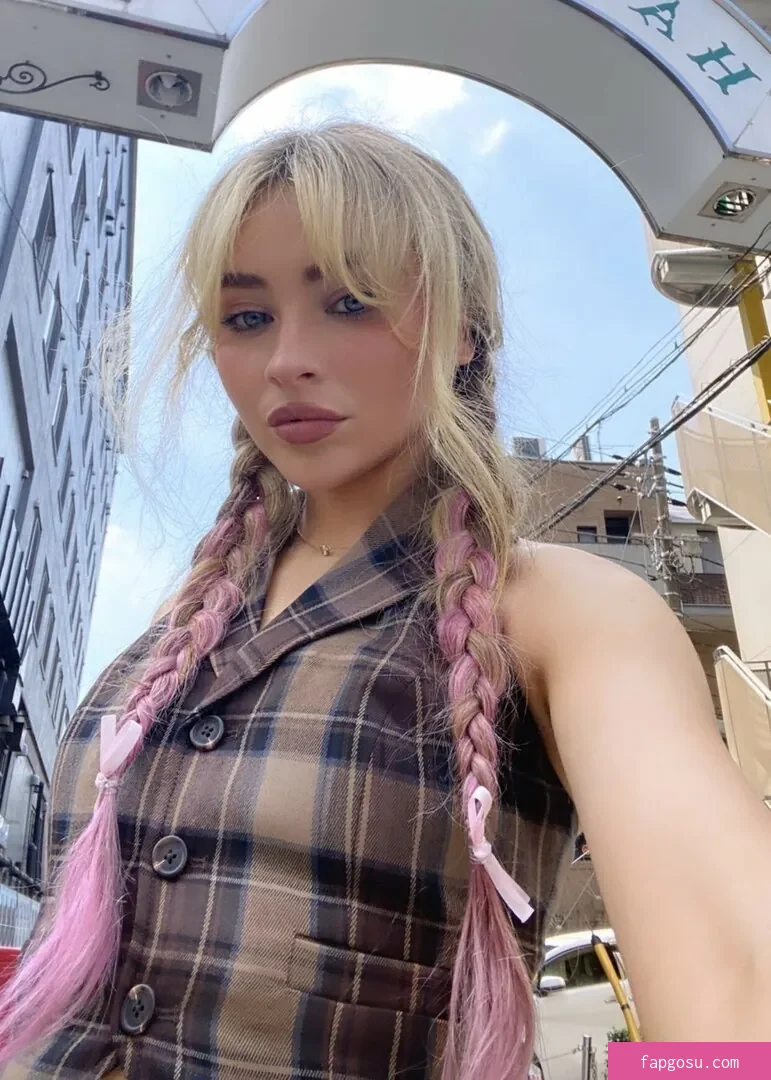 Sabrina Carpenter