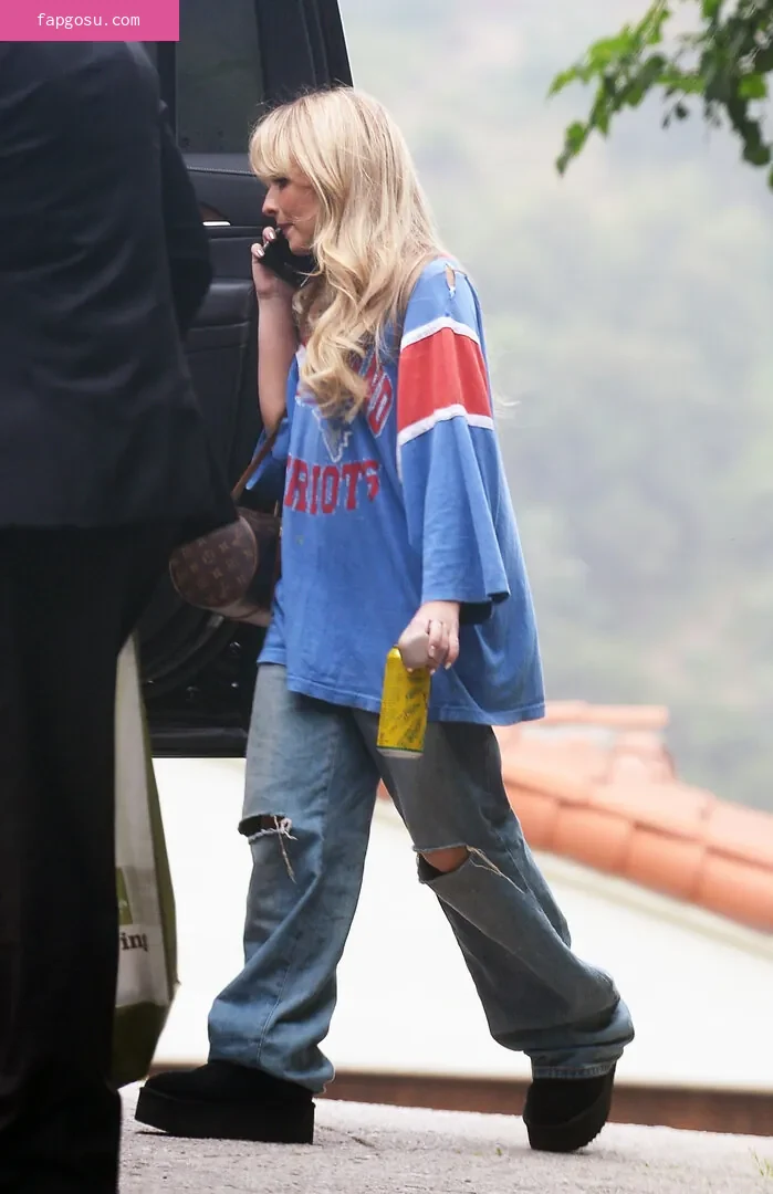 Sabrina Carpenter