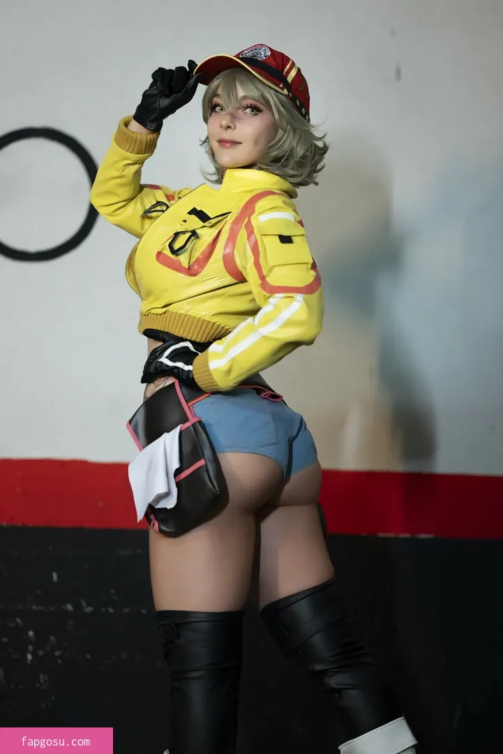 Shermie Cosplay