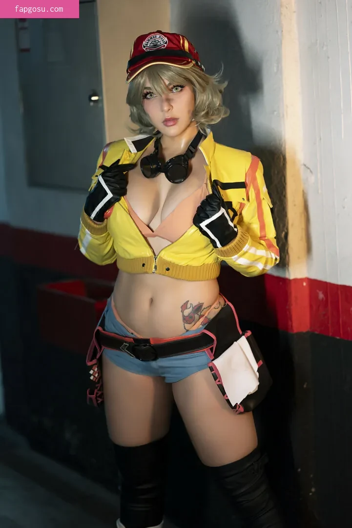 Shermie Cosplay