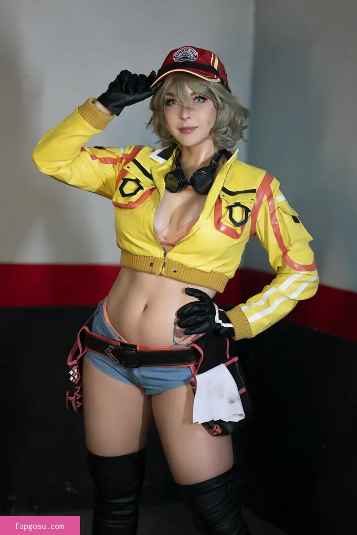 Shermie Cosplay