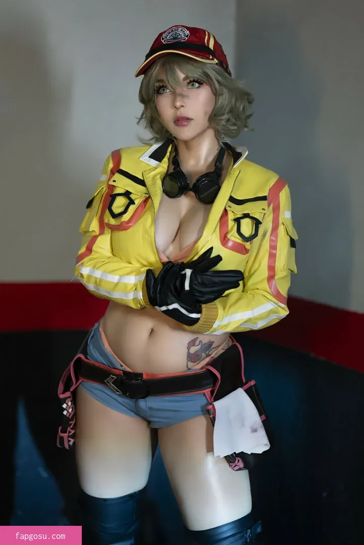 Shermie Cosplay